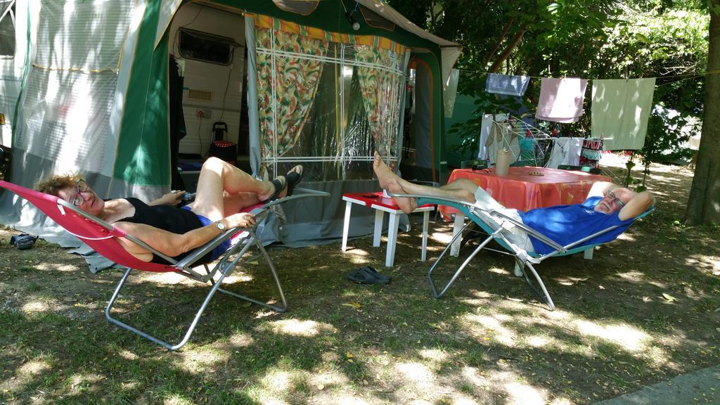 Camping Les Sources Сен-Жан-дю-Гар Экстерьер фото